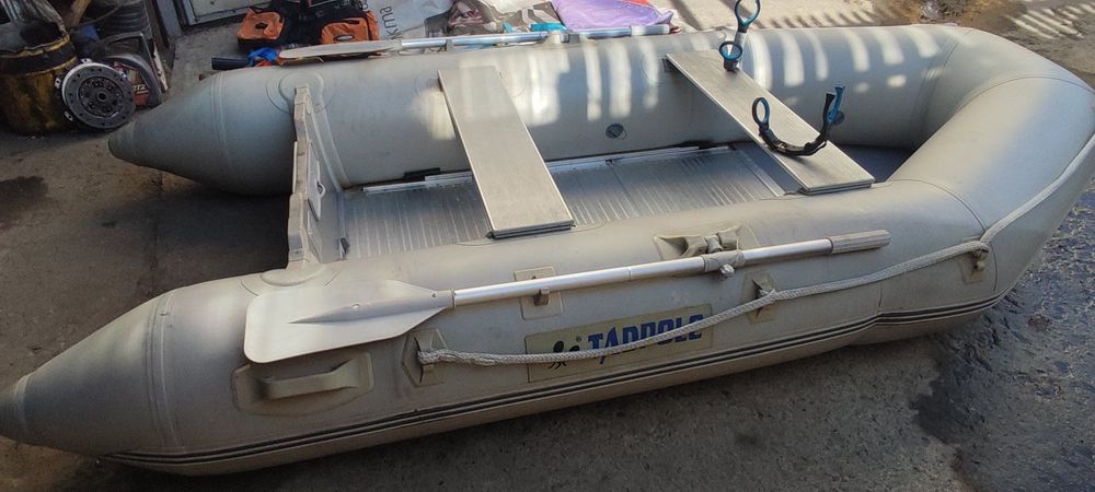 Надуваема лодка Tadpole с двигател Tohatsu
