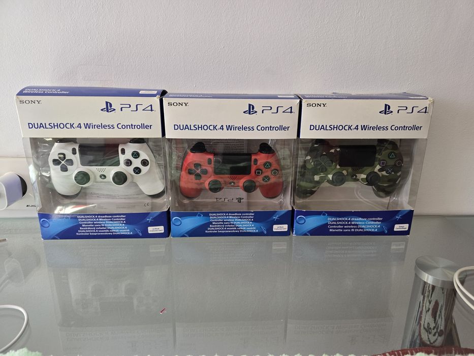 Controller pentru ps4 originale în stare bună fără probleme