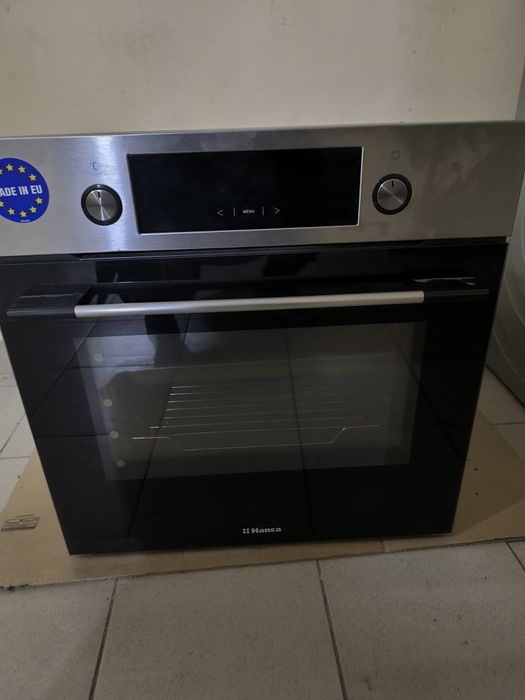 Продам рабочую духовку Hansa is