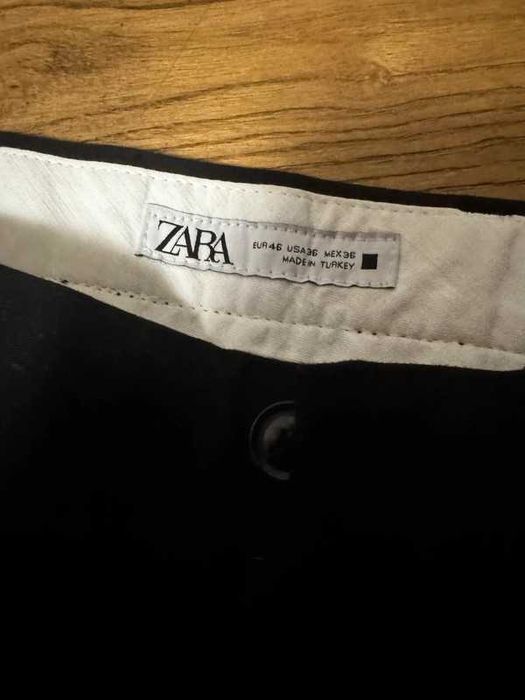 Pantaloni ZARA Negri