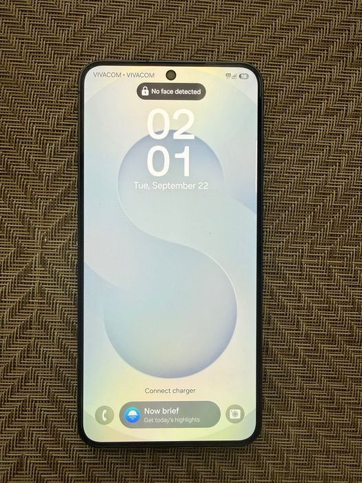 Продавам Samsung Galaxy S25 128GB – КАТО НОВ