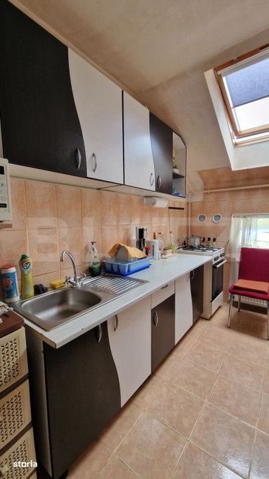 Apartament cu 4 camere, 66mp, 2 balcoane spatioase, panorama, zona Flo — fotografia 3