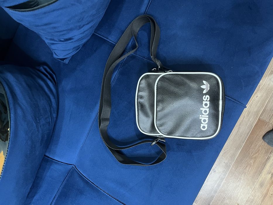 Продам барсетку adidas originals