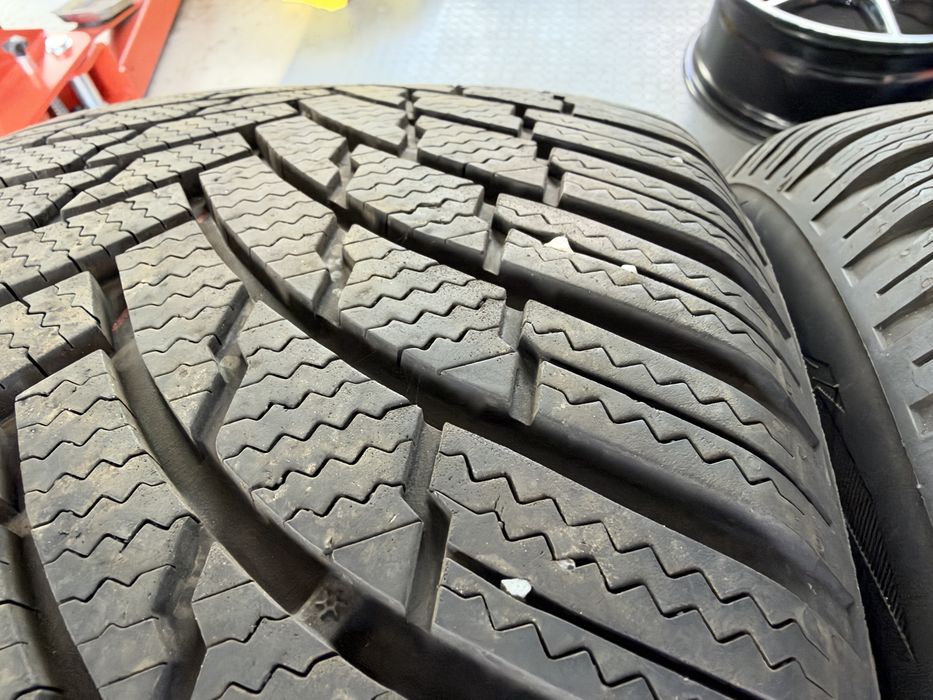 4бр. КАТО НОВИ Зимни Гуми С Борд 275/45R/20 -FIRESTONE- DOT:4624- 7.8мм+7.1мм