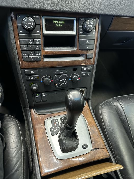 VOLVO XC90 V8 4.4