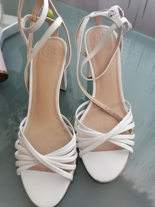 Guess, Gino Rossi , Sara Pen, Daris