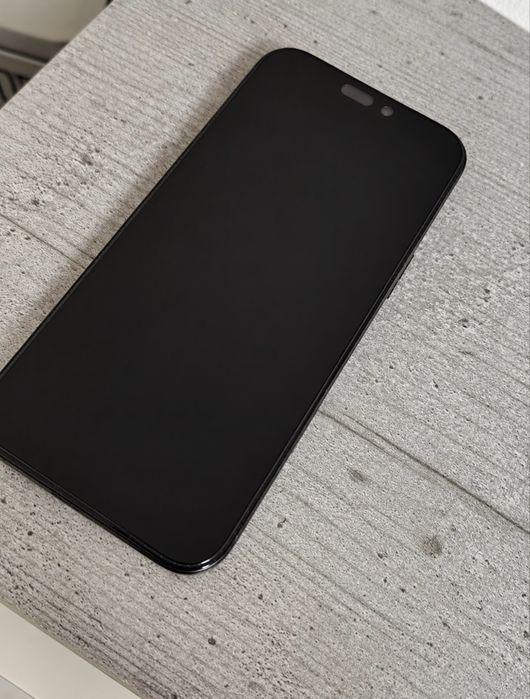 Vand iPhone 16 Pro Max 256GB Black Titanium Baterie 94% + Huse Mobilfox și accesorii