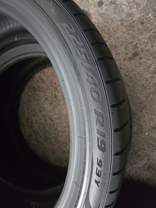 Pirelli 225/40 R19 93Y vară runflat