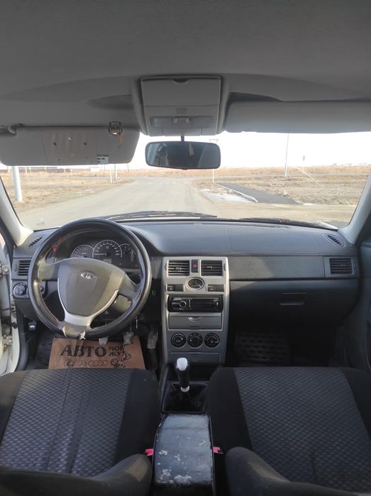 Лада Приора универсал