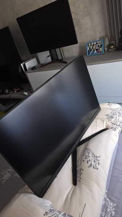 LG monitor Ultragear 32 inch