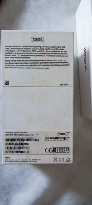 Vând telefon IPhone11  culoare roșie , functional