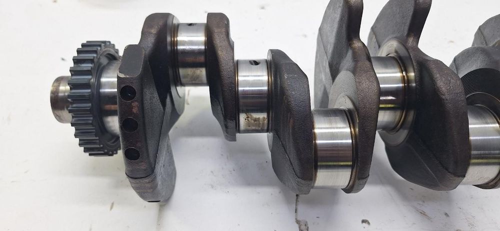 Vibrochen Arbore Man Tge Box Uy_ 2017 - 2021 2.0 Tdi Dava Daw Dau Daub 04L105101A
