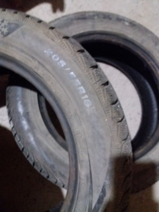 Зимние балоны б/усостояние хорошое