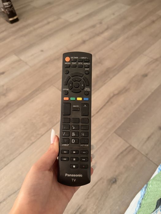 Televizor Panasonic VIERA 42” Full HD – TX-L42E6EK