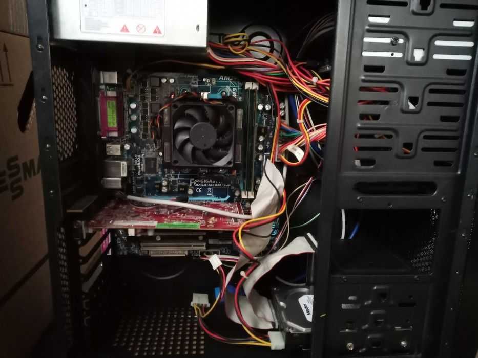 Vand schimb unitati pc desktop 4 gb 8gb  ram dual 2.1 ghz 3.1 ghz wdb