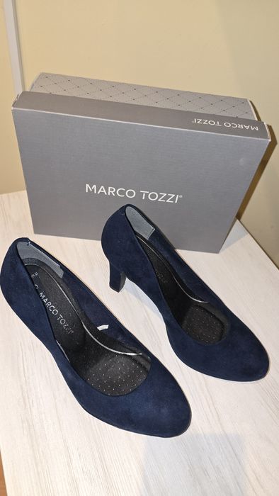 Нови! Дамски обувки от ест.велур Marco Tozzi