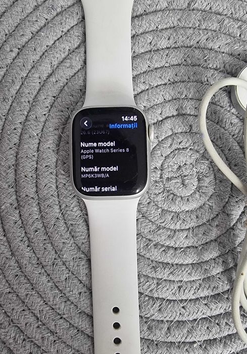 Apple Watch 8 41mm GPS, in stare buna, bateria 94%