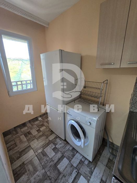 Продава боксониера в Три чучура север