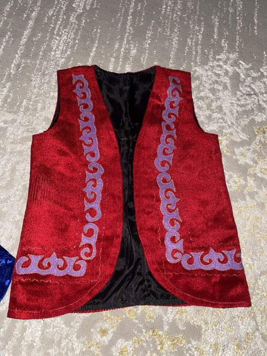 Продам кажекеи для девочки 5,6-7,8 лет