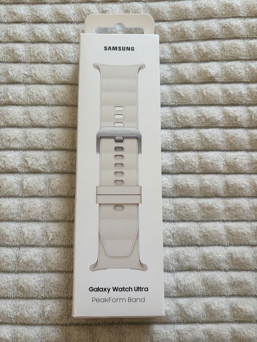 Samsung galaxy watch ultra band/white