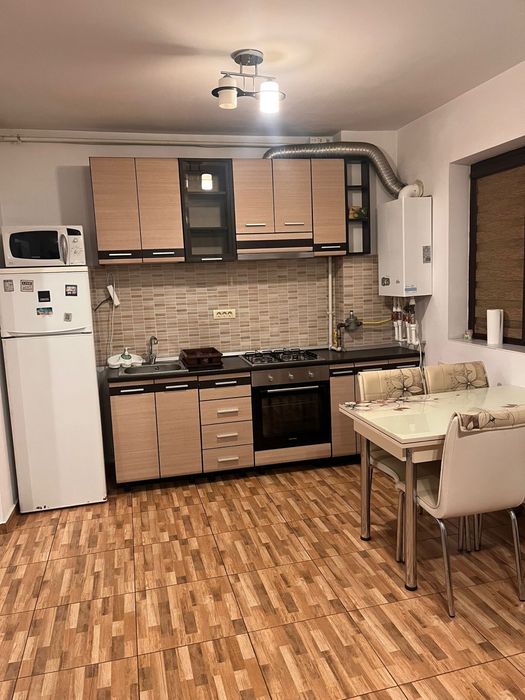 Inchiriez studio Militari Residence