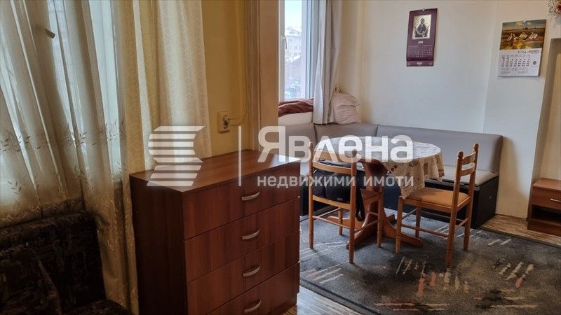 Дава се под наем Едностаен апартамент в София, Център - 38 кв.м за 400 € - Снимка #4