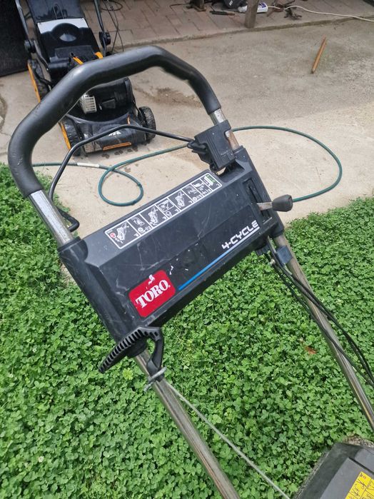 Masina de tuns iarba pe benzina TORO cu BRIGGS 4CP cu TRACTIUNE TOPPPP