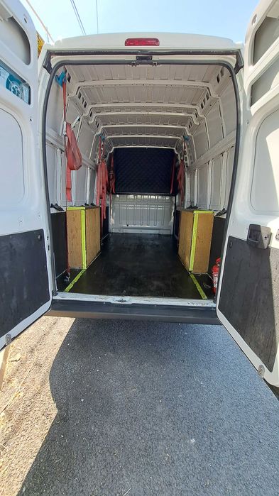 Inchiriez duba,autoutilitare/marfuri, CU sau FARA sofer, fara garantie