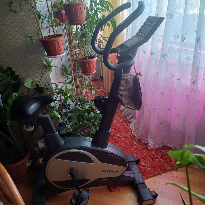 Продам  велотренажёр Торнео