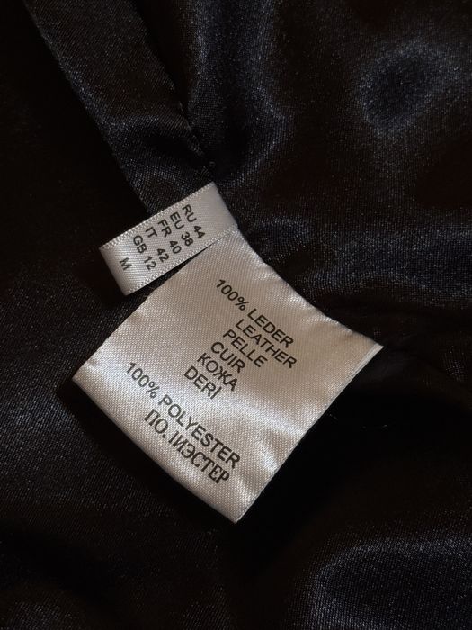 Кожаный плащ, качественный. С капюшоном