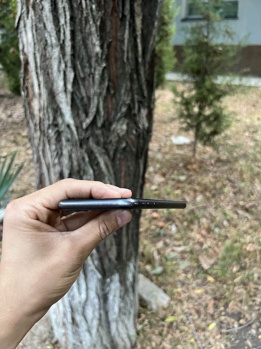 Iphone 11       .