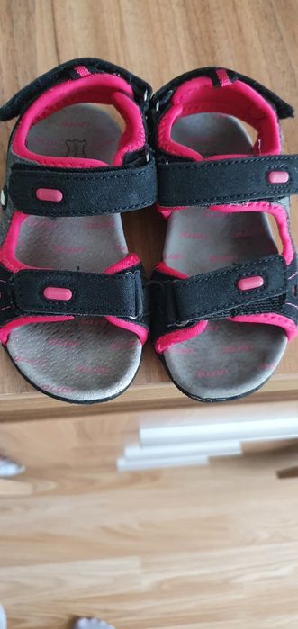 Sandalute marimea 25, 26