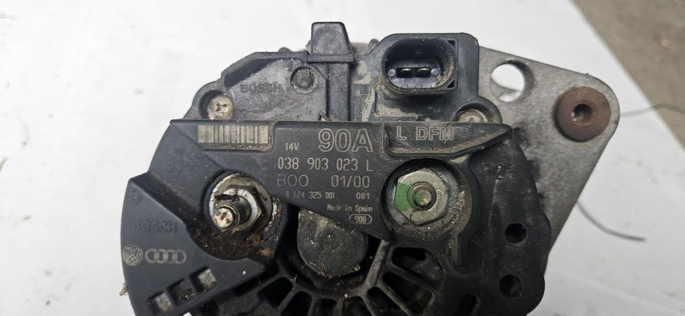 Алтернатор / Генератор за VW Audi Seat Skoda 90A №038 903 023 90