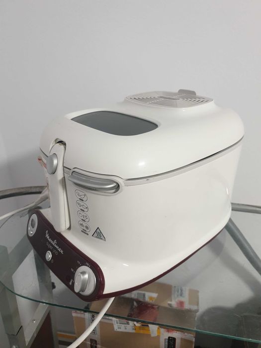 Fripteuza Moulinex Super One. Pret 180 lei fix