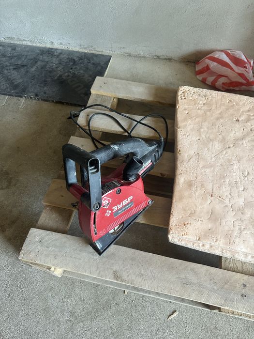 Продаю штроборез!