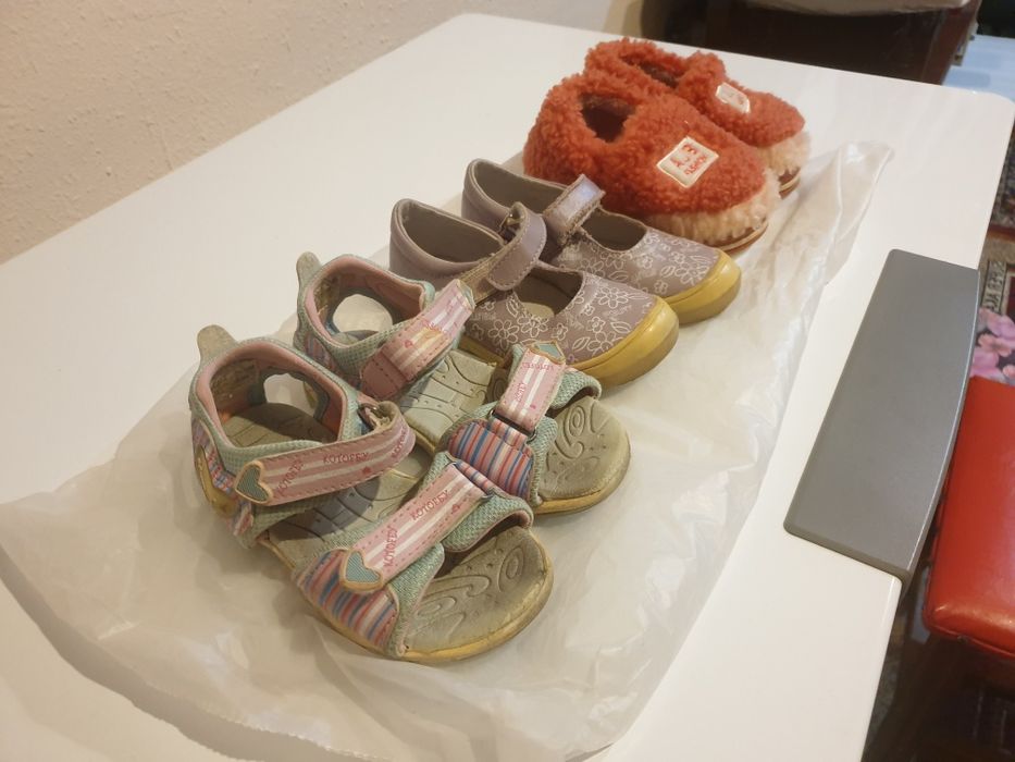 Десткая обувь 25