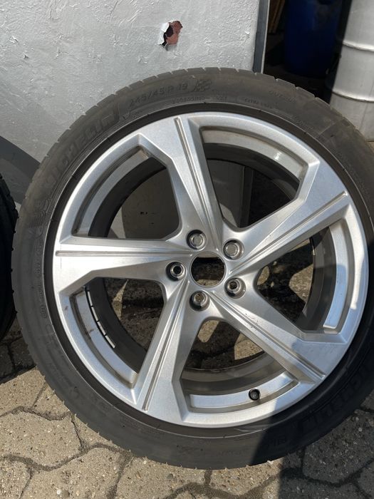 Audi A6 C7 Джанти 19 с летни гуми Ауди А6