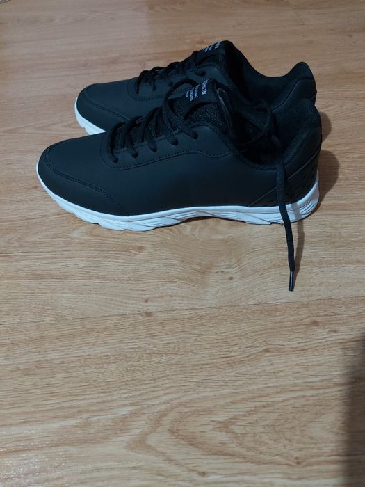 Мъжки маратонки 43номер