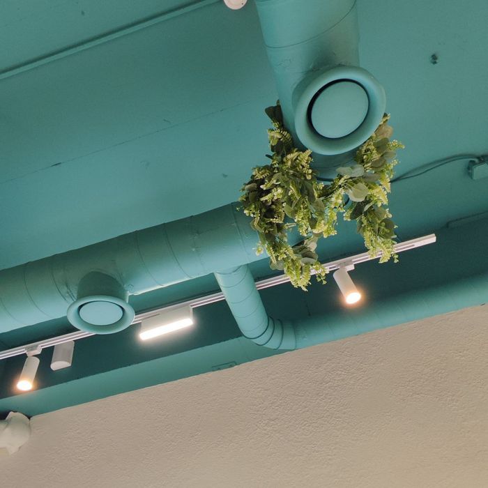 Katta hajmda kraska-emulsiya sepish xizmati