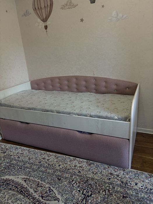 Продам  двойную детскую кровать
