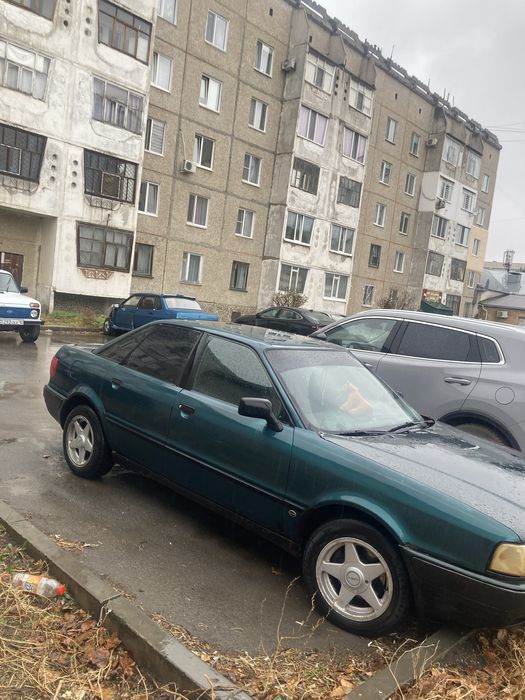 Продам Ауди 80 б4