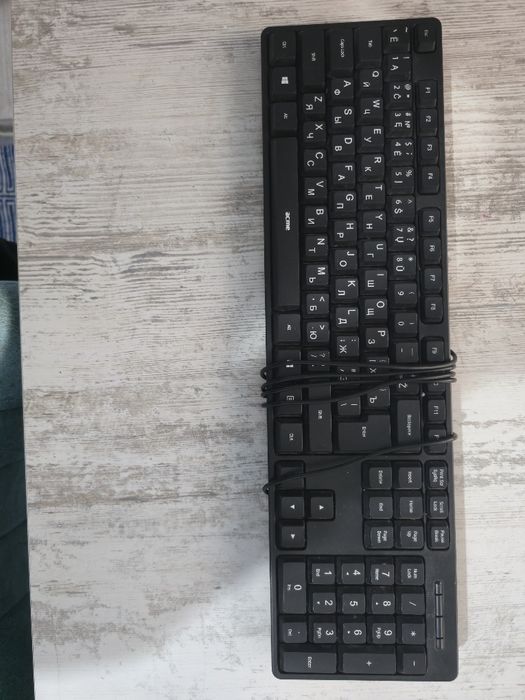 SET Monitor 23.8" IPS Lenovo L24E-20 + Spacer Wired USB Desktop Kit