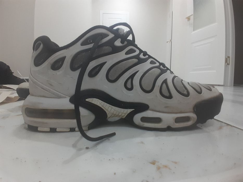 продам кроссовки nike tn drift