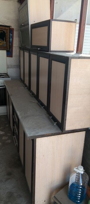Срочно продам кухонную мебель