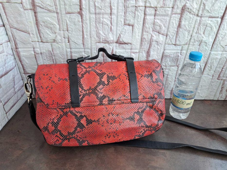 дамска чанта червено черна торба,естествена кожа и велур