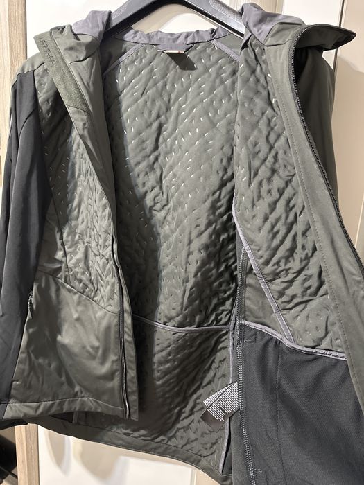 Geacã Kari Traa damã