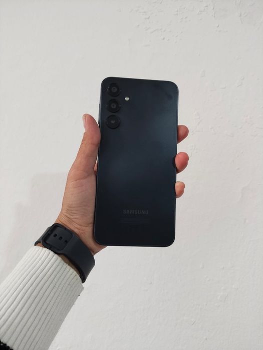 Самсунг А 16 телефон