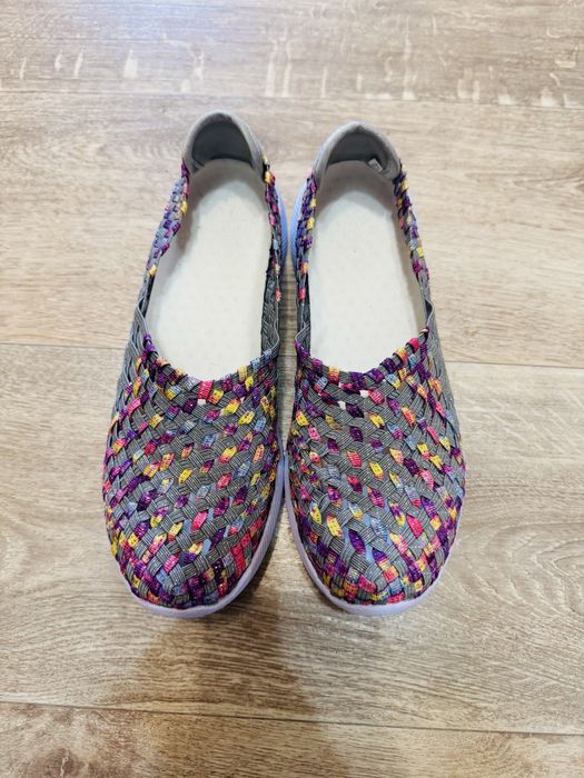 Продам обувь новая