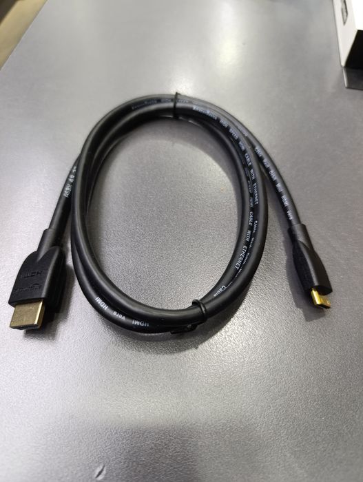 Mini hdmi to hdmi (90 см) Amazon basics