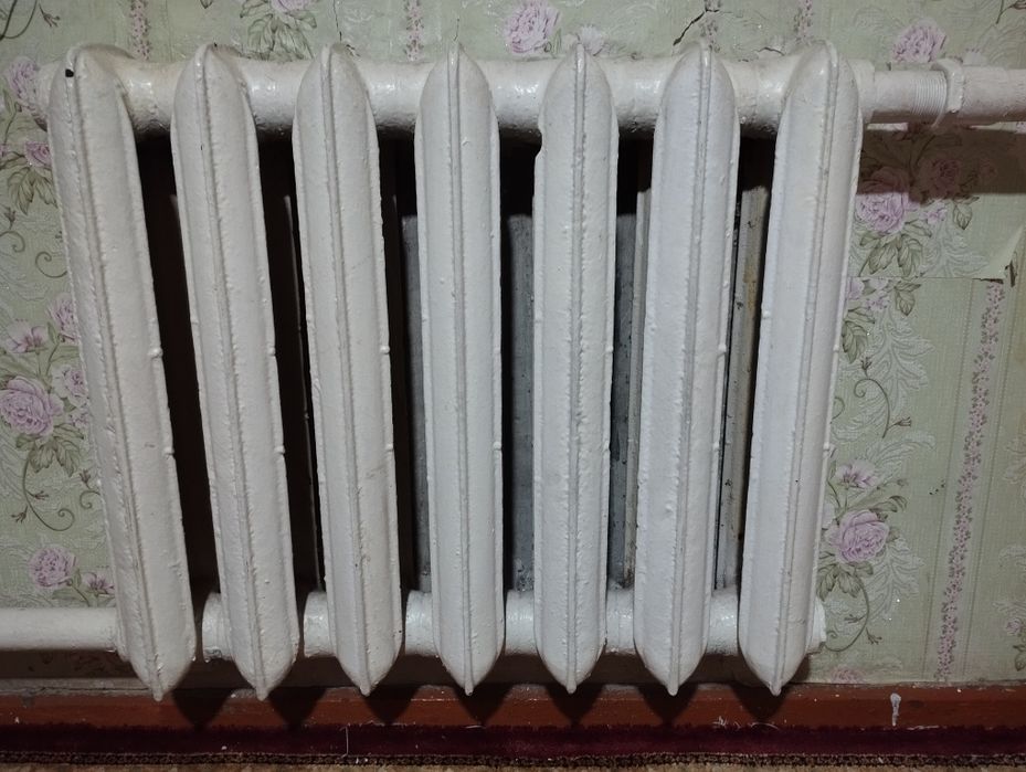 Продам батареи чугунные